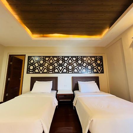 Alam Indah Beach Resort Busuanga Buitenkant foto
