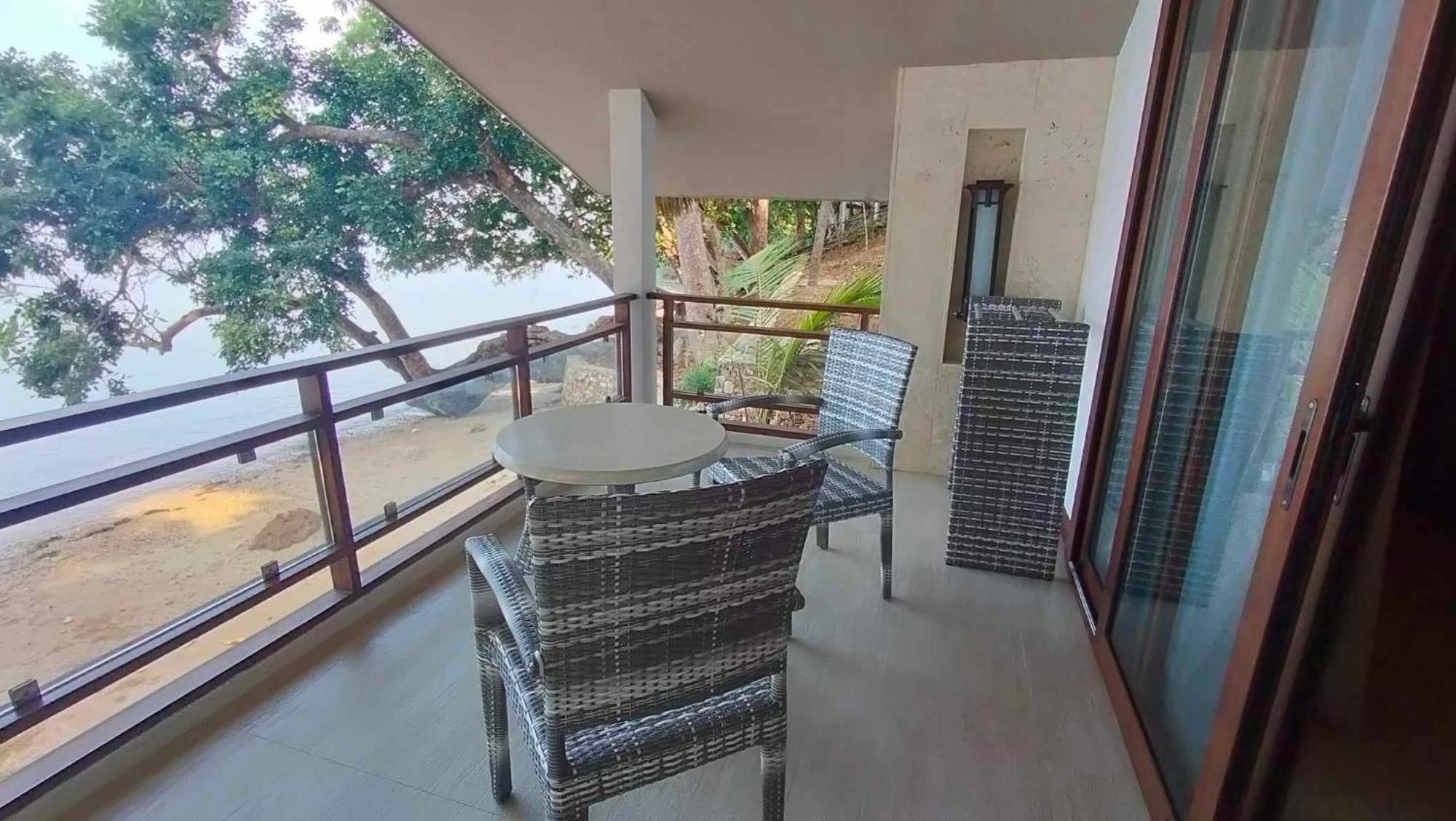 Alam Indah Beach Resort Busuanga Buitenkant foto