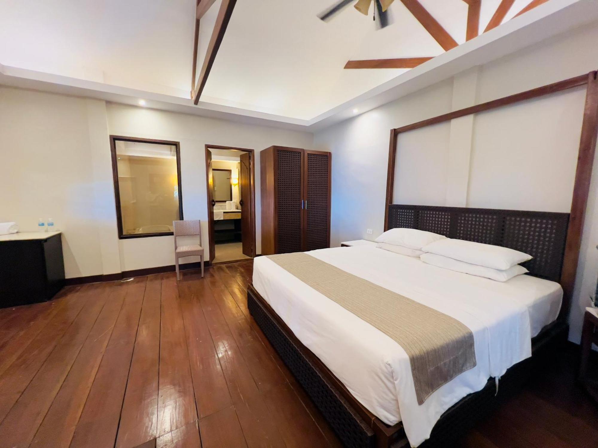 Alam Indah Beach Resort Busuanga Buitenkant foto