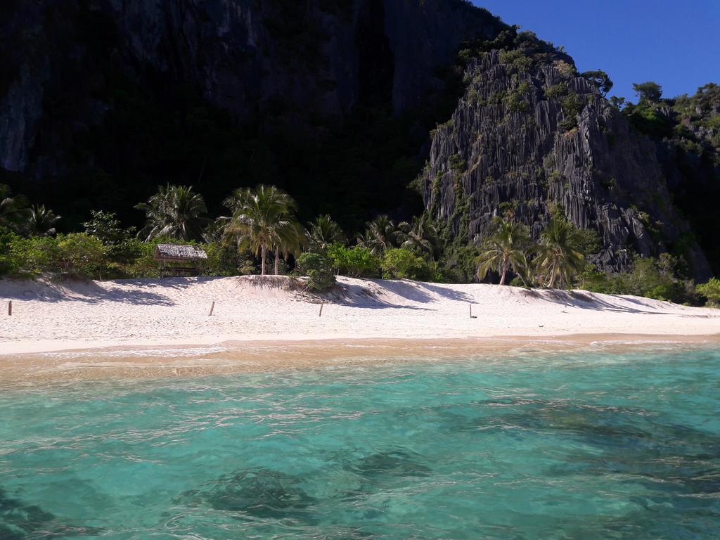 Alam Indah Beach Resort Busuanga Buitenkant foto