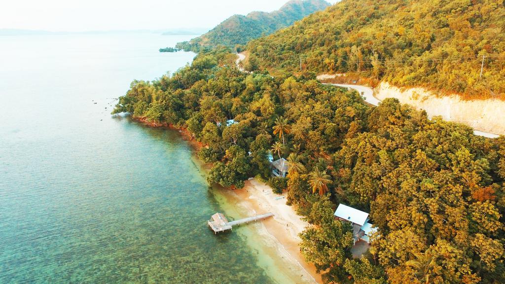 Alam Indah Beach Resort Busuanga Buitenkant foto